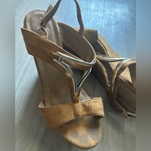 Delicate Wedge Heels, Size 10